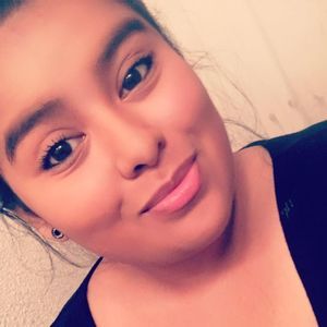 Meet your Posher, Damaris